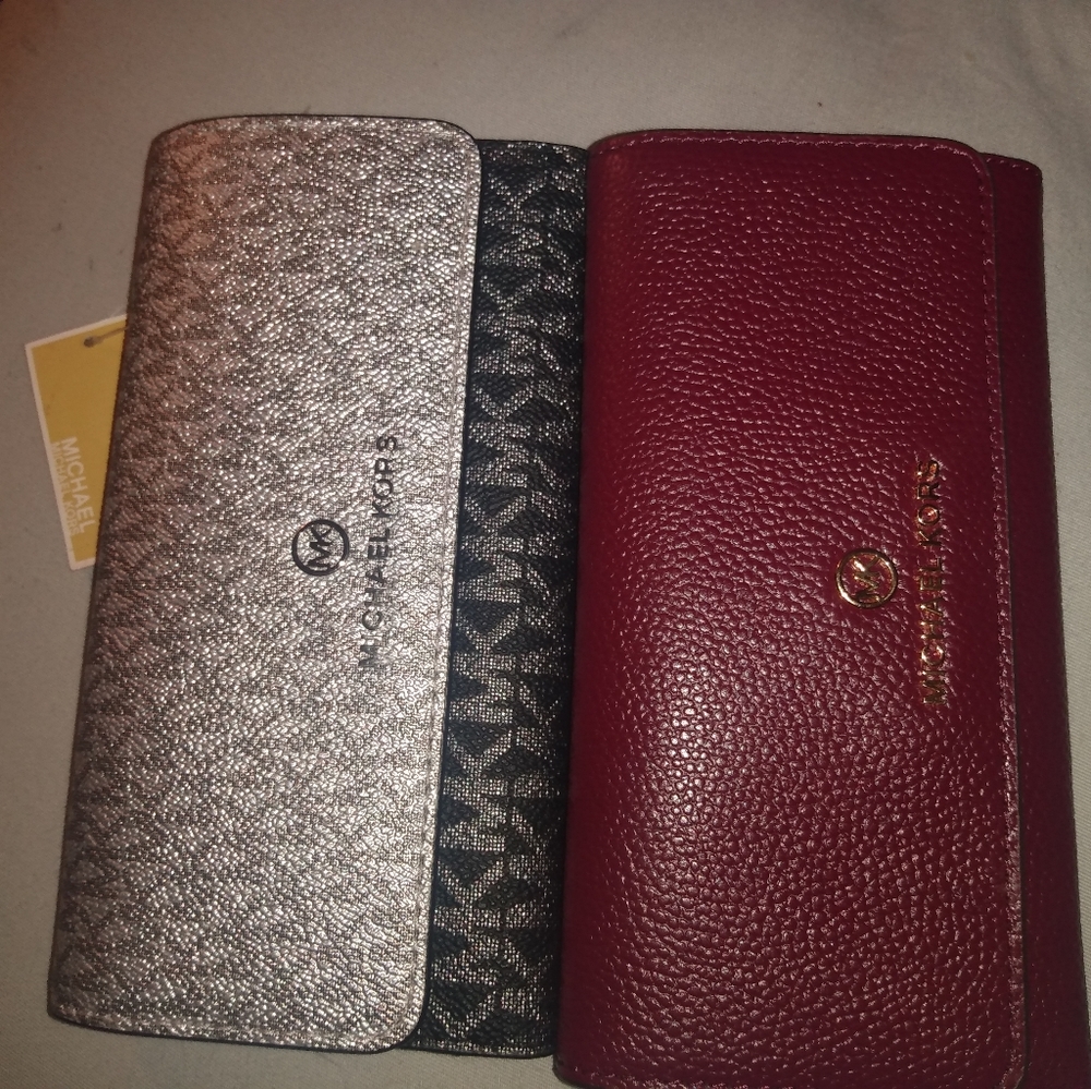 Michael Kors wallet